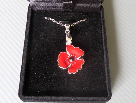 Poppy Necklace